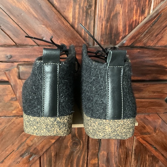 COMFORTFUSSE Felt Wool Leather Lined Handmade Cork Base - Picture 5 of 9